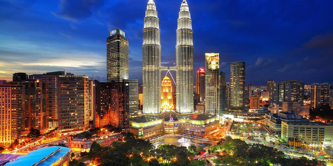 View Modern Skyline, Flights to Kuala Lumpar